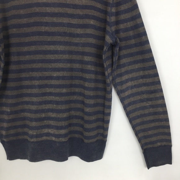 Murano Men’s V-Neck Merino Wool Sweater Gray Stripes Size Medium Long Sleeves - Picture 9 of 11